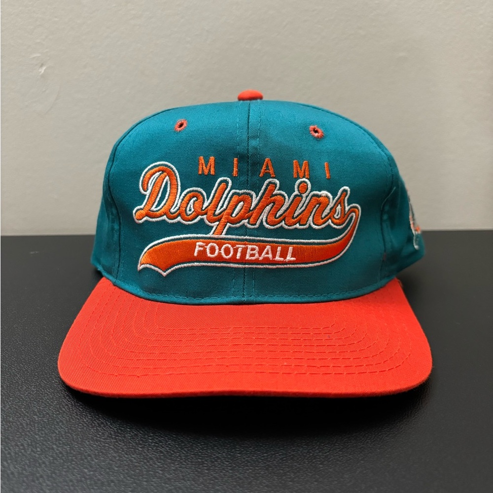 🐬 Vintage Miami Dolphins SnapBack Hat (OS)